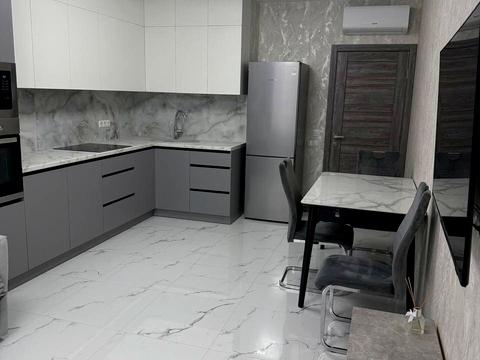 квартира за адресою Олександра Олеся вул., 8/17