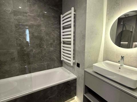 квартира за адресою Романа Левицького вул., 4