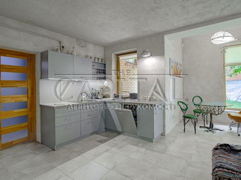 будинок за адресою Богатирська вул., 30А