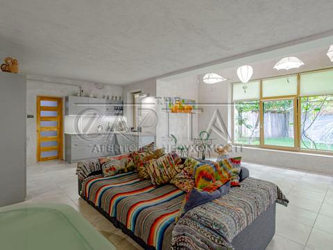 будинок за адресою Богатирська вул., 30А