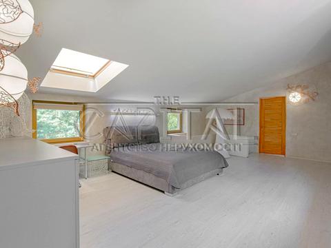 будинок за адресою Богатирська вул., 30А