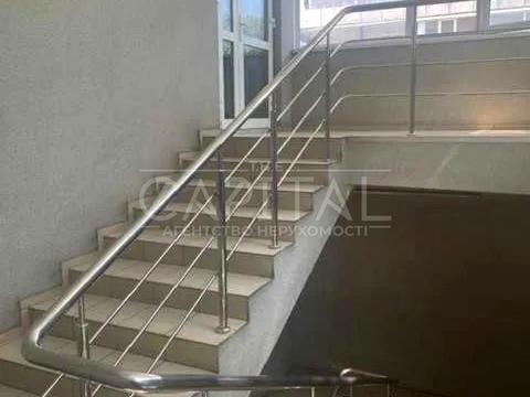 комерційна за адресою Якуба Коласа вул., 15