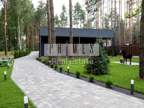 будинок за адресою Набережна вул.