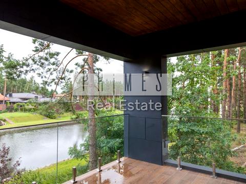 будинок за адресою Набережна вул.