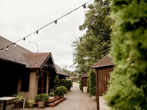 комерційна за адресою Соборна вул., 1/2