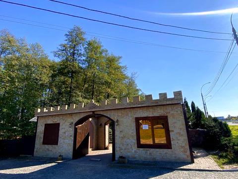 комерційна за адресою Соборна вул., 1/2