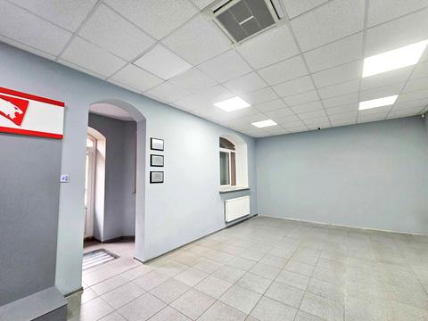 комерційна за адресою Буча, Богдана Хмельницького бульв., 4