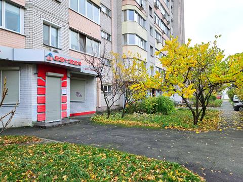 комерційна за адресою Буча, Богдана Хмельницького бульв., 4