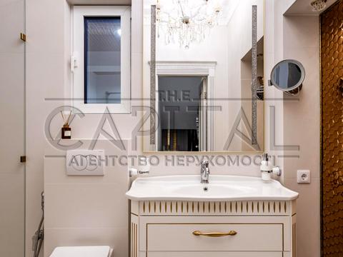 будинок за адресою смт. Козин, Лугова вул.