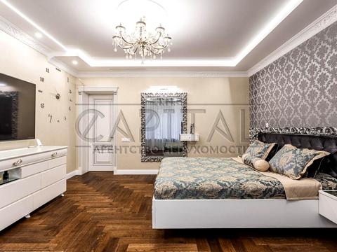 будинок за адресою смт. Козин, Лугова вул.