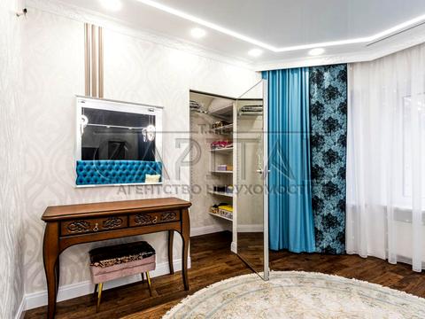 будинок за адресою смт. Козин, Лугова вул.