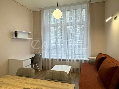 квартира за адресою Микільсько-Слобідська вул., 8