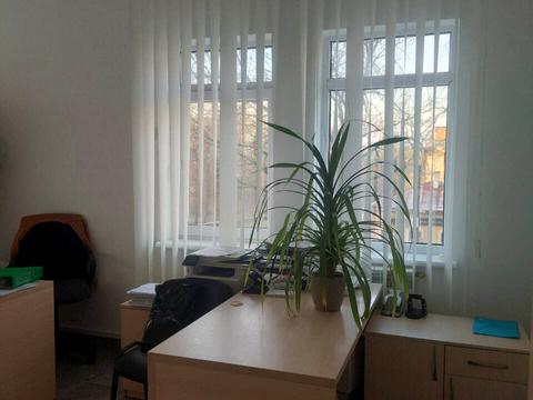 комерційна за адресою Соборна вул., 16а