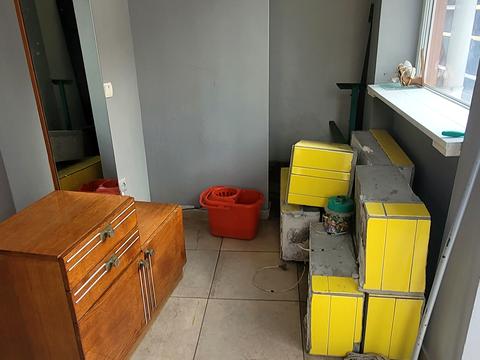 комерційна за адресою Подільська вул., 161