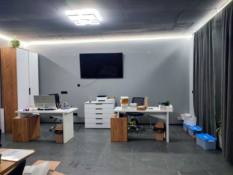 комерційна за адресою Львів, Залізнична вул., 9А