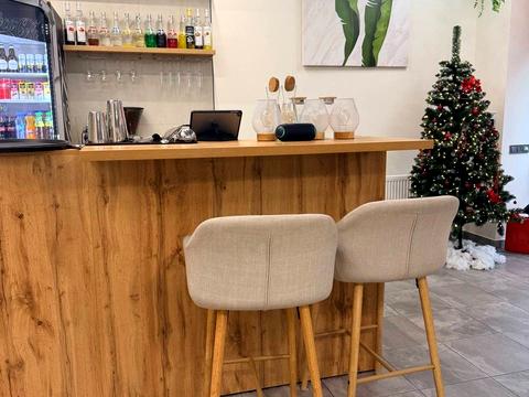 комерційна за адресою Університетська вул., 3/7