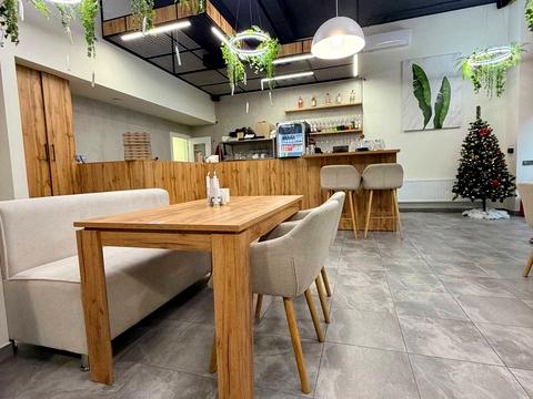 комерційна за адресою Університетська вул., 3/7