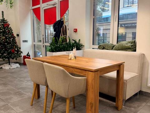 комерційна за адресою Університетська вул., 3/7