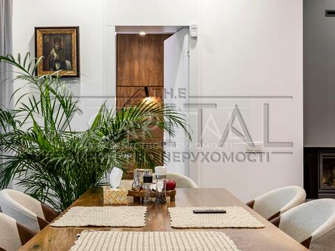 будинок за адресою Київська