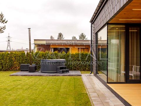 будинок за адресою Київська