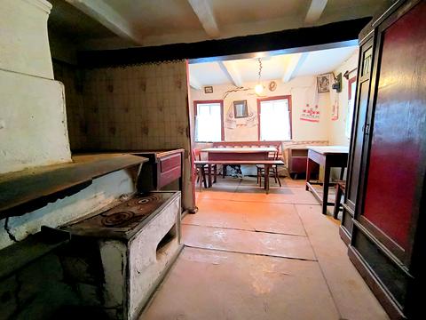 дом по адресу Садова