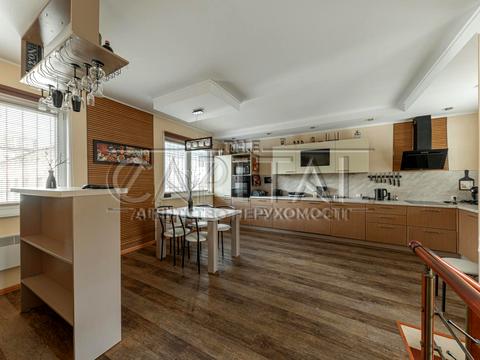 дом по адресу Ольжича ул.