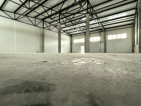 комерційна за адресою Білогородська вул., 23