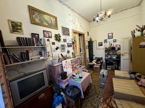 квартира за адресою Омеляна Поповича вул., 10