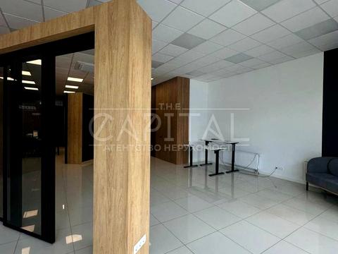 комерційна за адресою Новокостянтинівська вул., 2