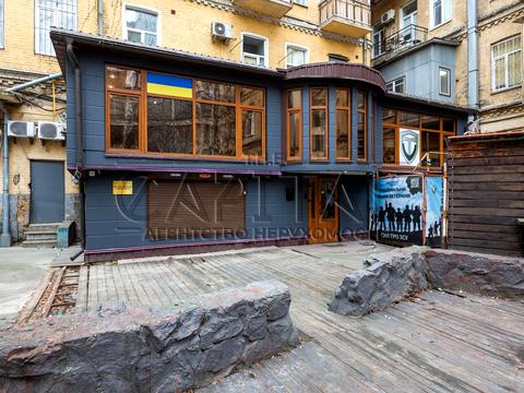 комерційна за адресою Басейна вул., 13