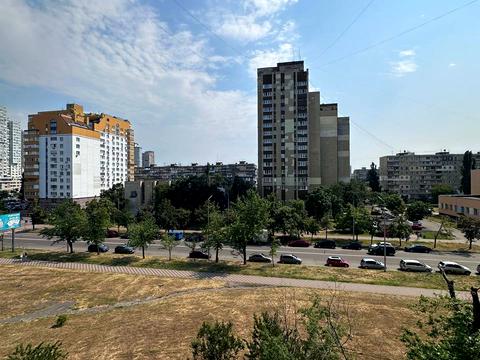 квартира за адресою Павла Тичини просп., 5