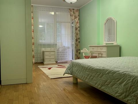 квартира за адресою Київ, Саперно-Слобідська вул., 22