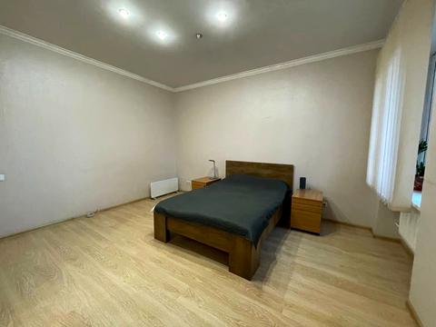 квартира за адресою Олександра Довженка вул., 2