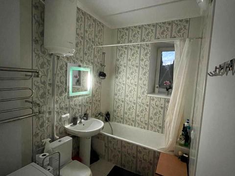 квартира за адресою Олександра Довженка вул., 2