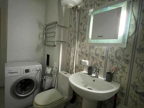 квартира за адресою Олександра Довженка вул., 2