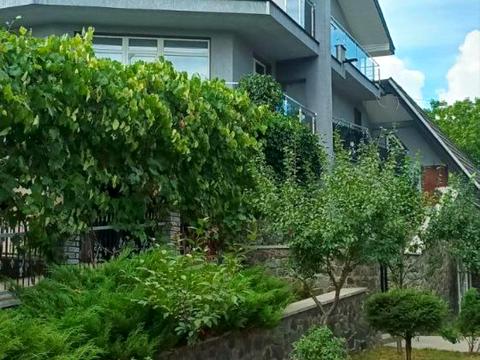 будинок за адресою Різдвяна вул. (Леніна)