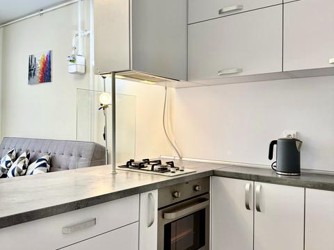 квартира за адресою Павла Скоропадського вул., 8