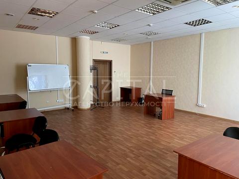 комерційна за адресою Хрестовий пров. (Миколи Гайцана вул.), 2а