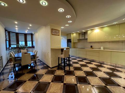 квартира за адресою Київ, Відпочинку вул., 10