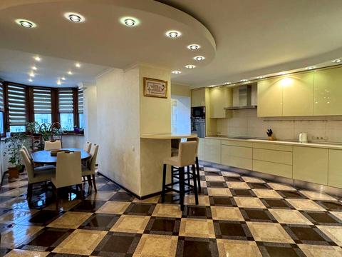 квартира за адресою Київ, Відпочинку вул., 10