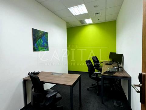 комерційна за адресою Спортивна пл., 1а