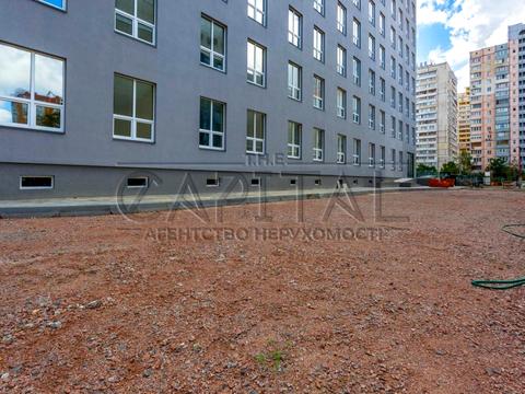 комерційна за адресою Вишняківська вул., 2а