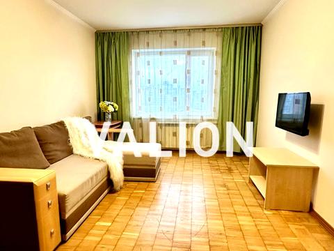 квартира за адресою Академіка Глушкова просп., 18