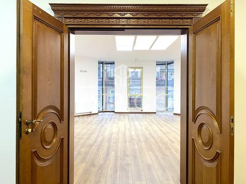 коммерческая по адресу Крутой спуск, 7