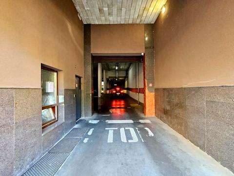 паркоместо по адресу Дегтярная ул., 31