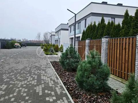 дом по адресу Святищенская ул.