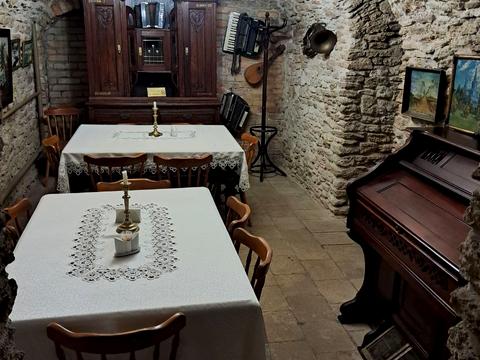 коммерческая по адресу Дубно, Замкова, 17