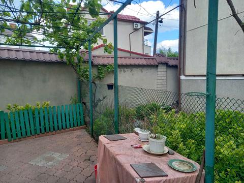 будинок за адресою Сурикова, 12