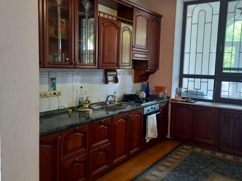 будинок за адресою Сурикова, 12