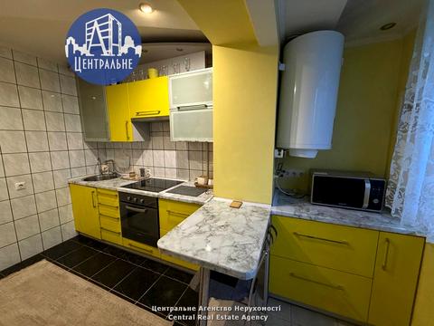 квартира за адресою Героїв Майдану вул. (Червоноармійська), 77